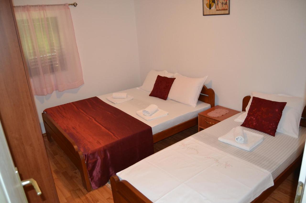 קוטור Apartments Dobrisa מראה חיצוני תמונה