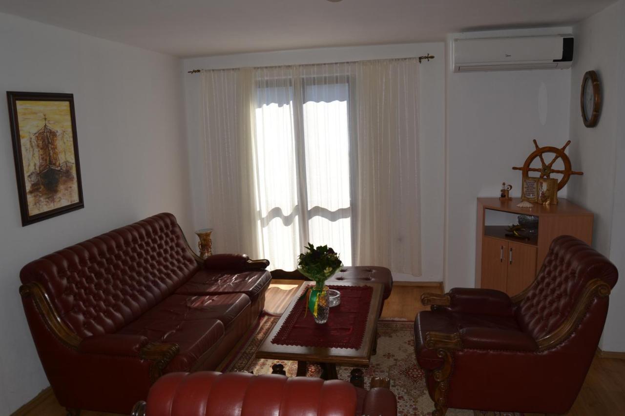 קוטור Apartments Dobrisa מראה חיצוני תמונה