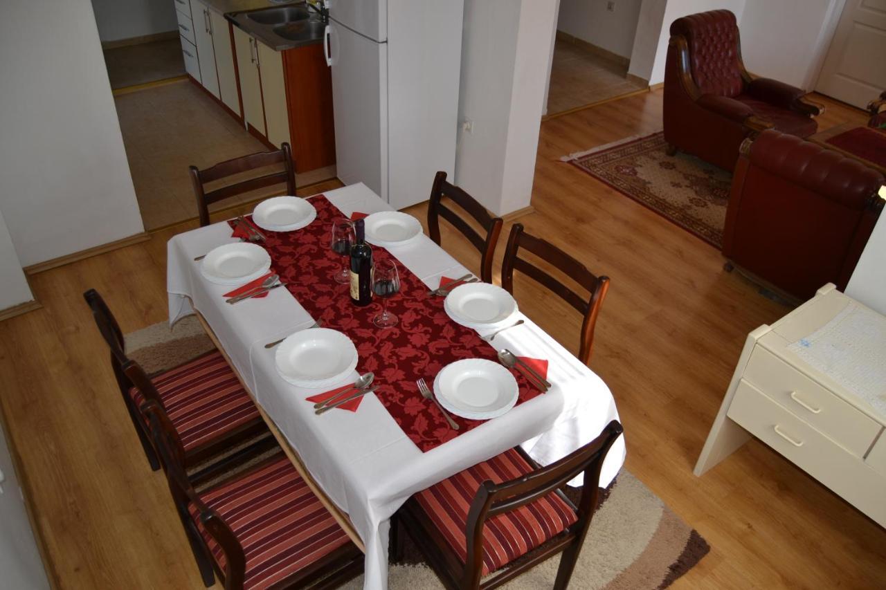 קוטור Apartments Dobrisa מראה חיצוני תמונה