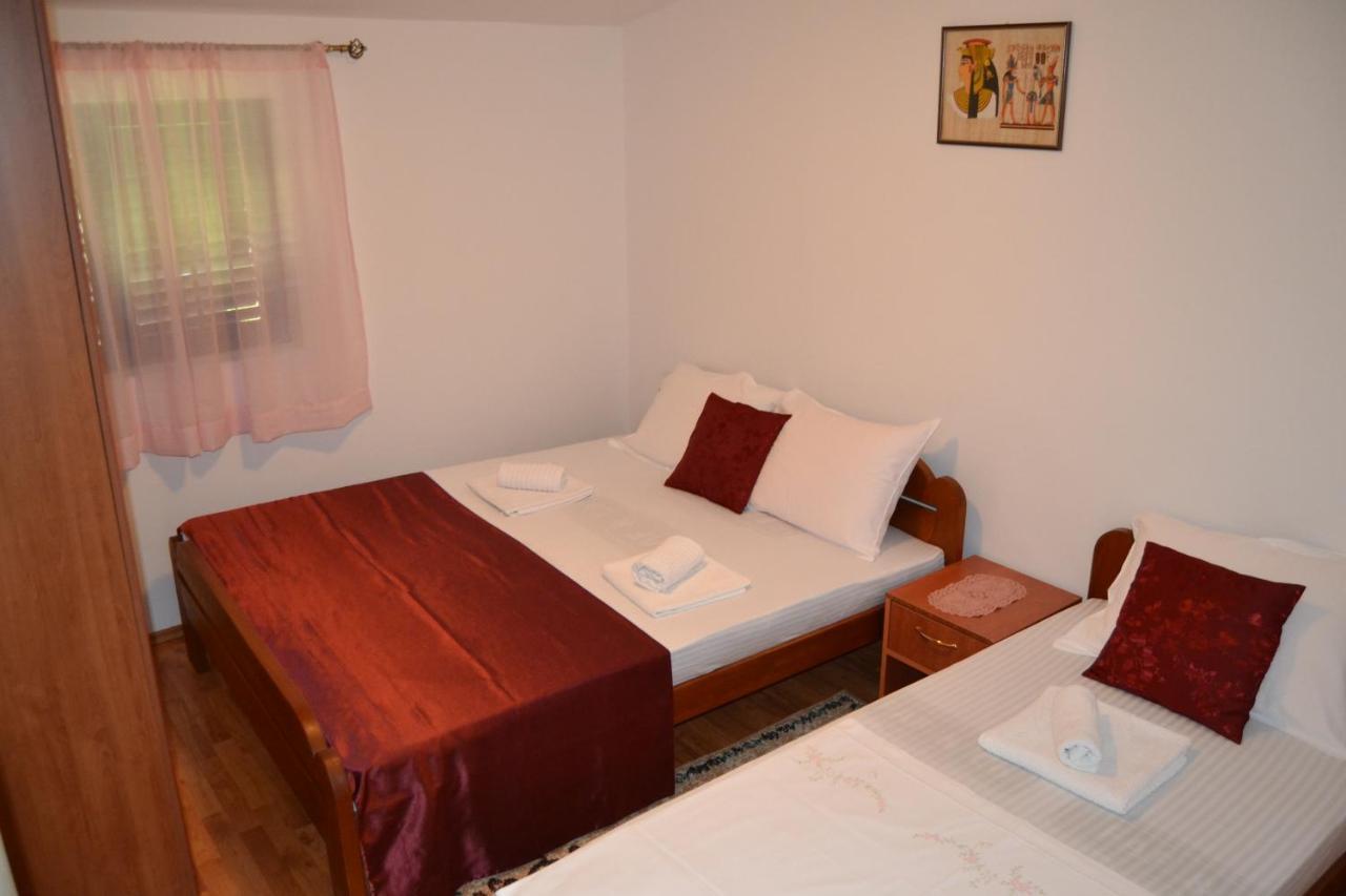 קוטור Apartments Dobrisa מראה חיצוני תמונה