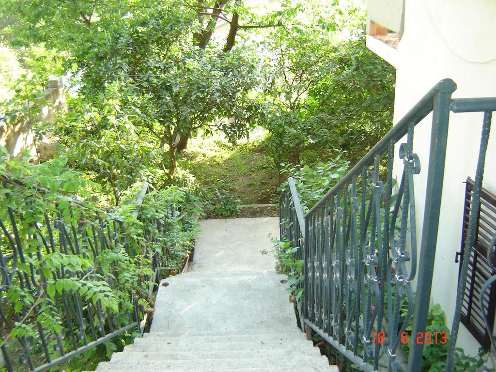 קוטור Apartments Dobrisa מראה חיצוני תמונה