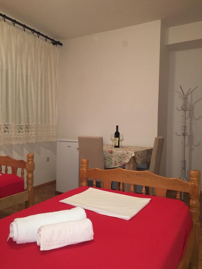 קוטור Apartments Dobrisa מראה חיצוני תמונה